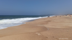 Океанский пляж Португалии Praia do Salgado