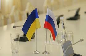 Украина занялась официальным трудоустройством украинцев в России