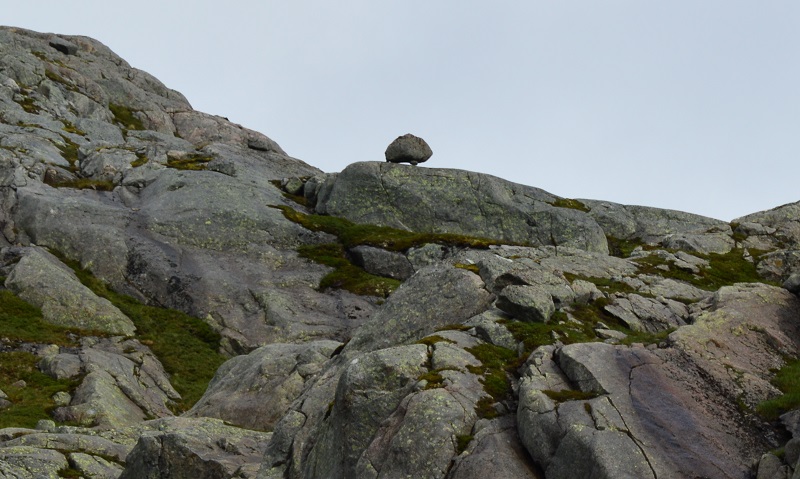 Mountain plateau north of Geiranger fjord stone turtle